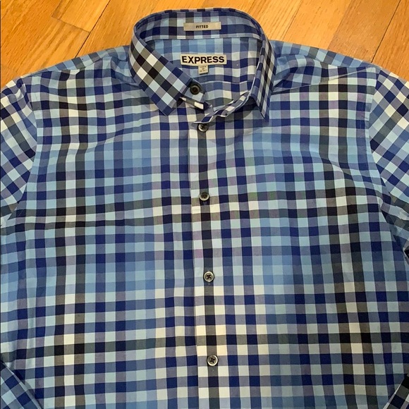 Express button down fitted size M (15/15 1/2) - Picture 2 of 4